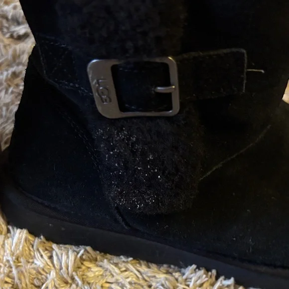 UGG Black Suede Boots with Fur Lining - Picture 4 of 7